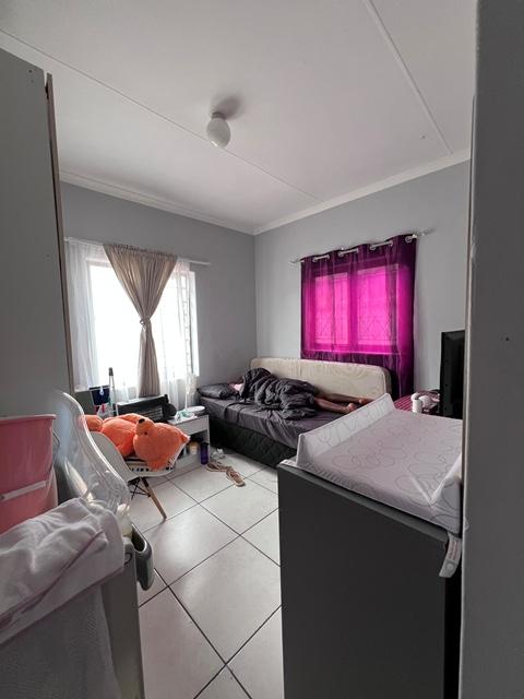 To Let 2 Bedroom Property for Rent in Pine Acres Western Cape